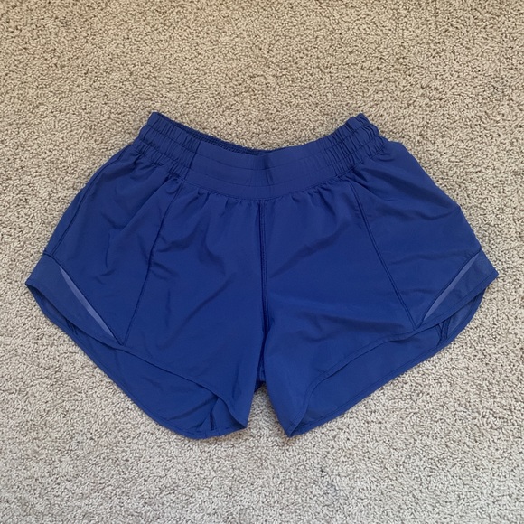 lululemon athletica Pants - Lululemon Hotty Hot Short Low-Rise 4”